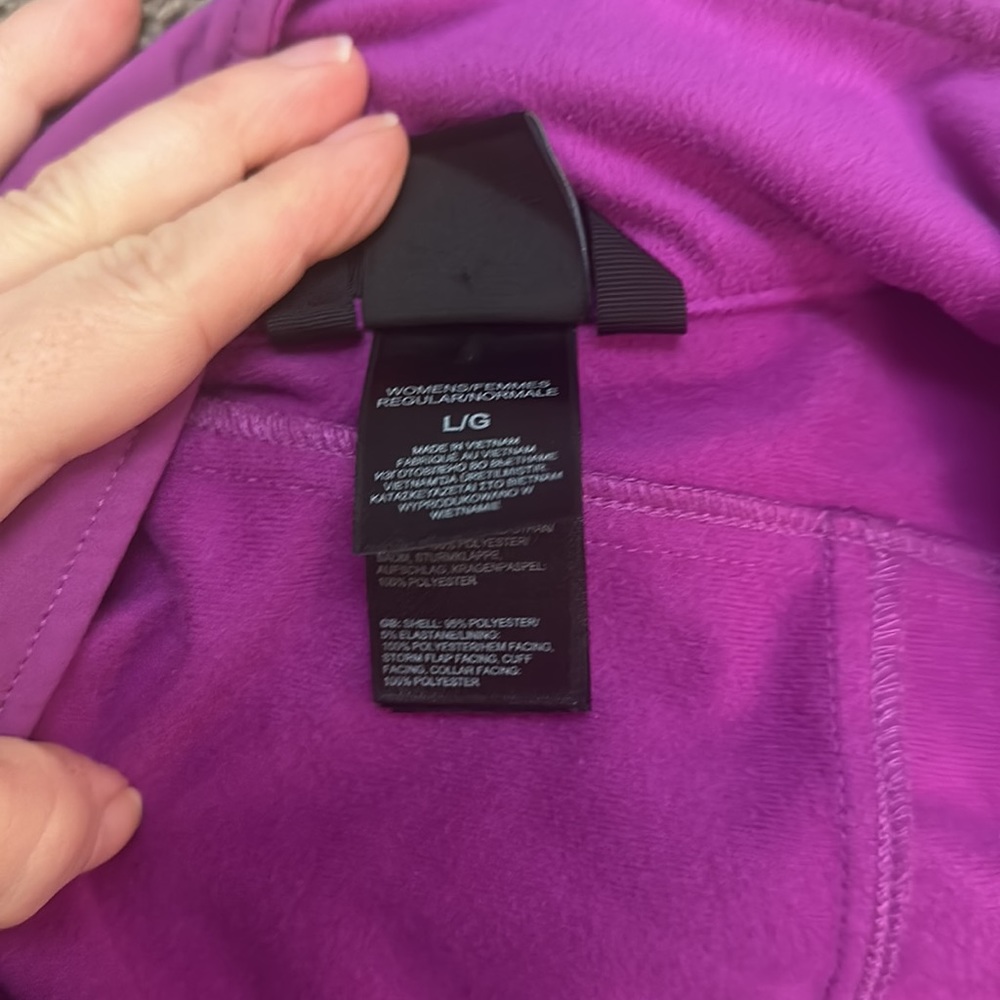 **SOLD ON MERCARI**The North Face womens purple jacket size large - Picture 7 of 9